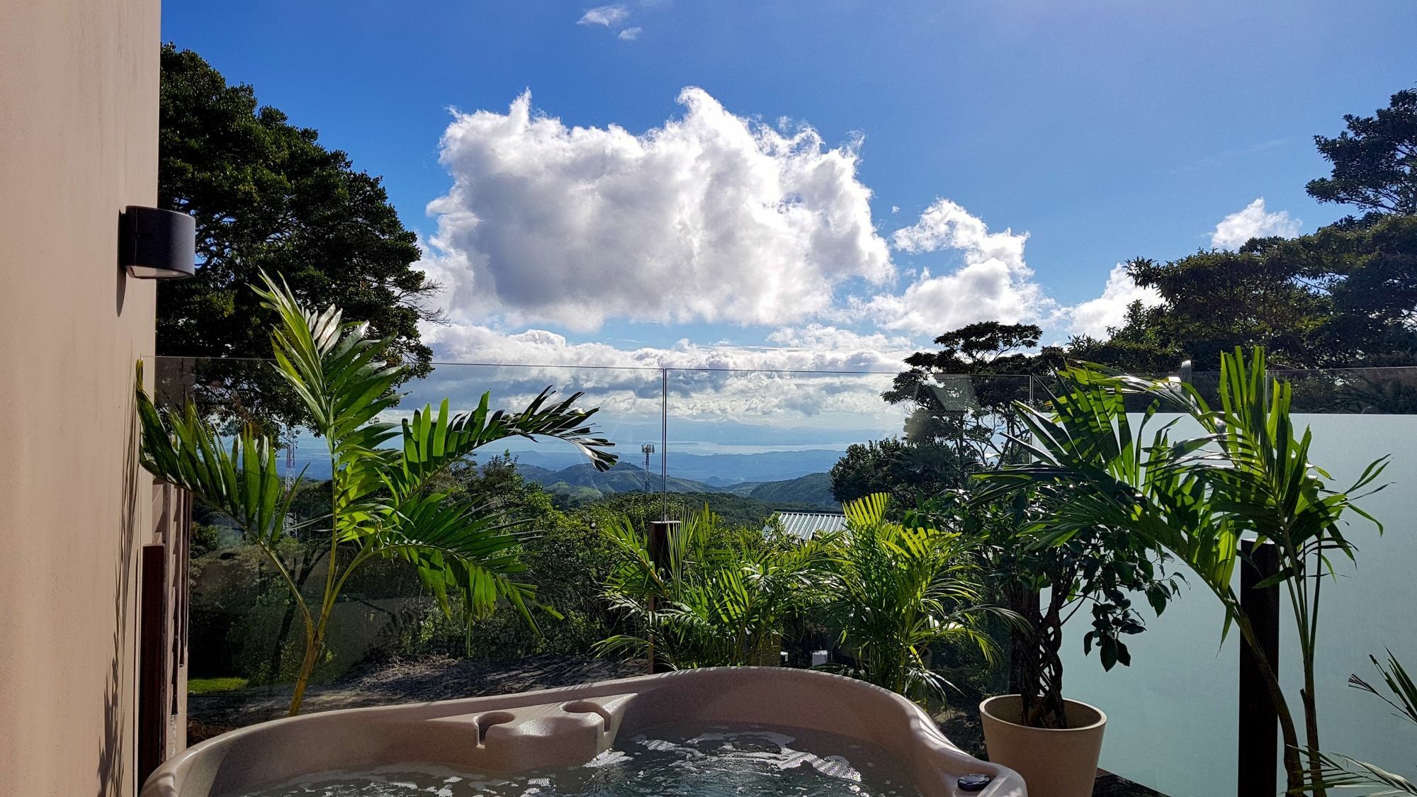 Hotel Chira Glamping Resort Monteverde 3*