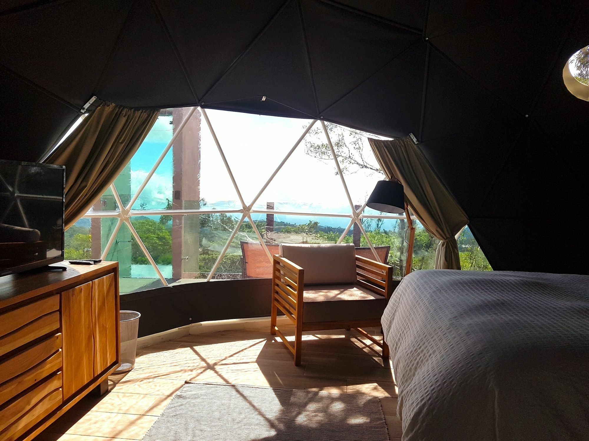 Chira Glamping Resort Monteverde Hotel
